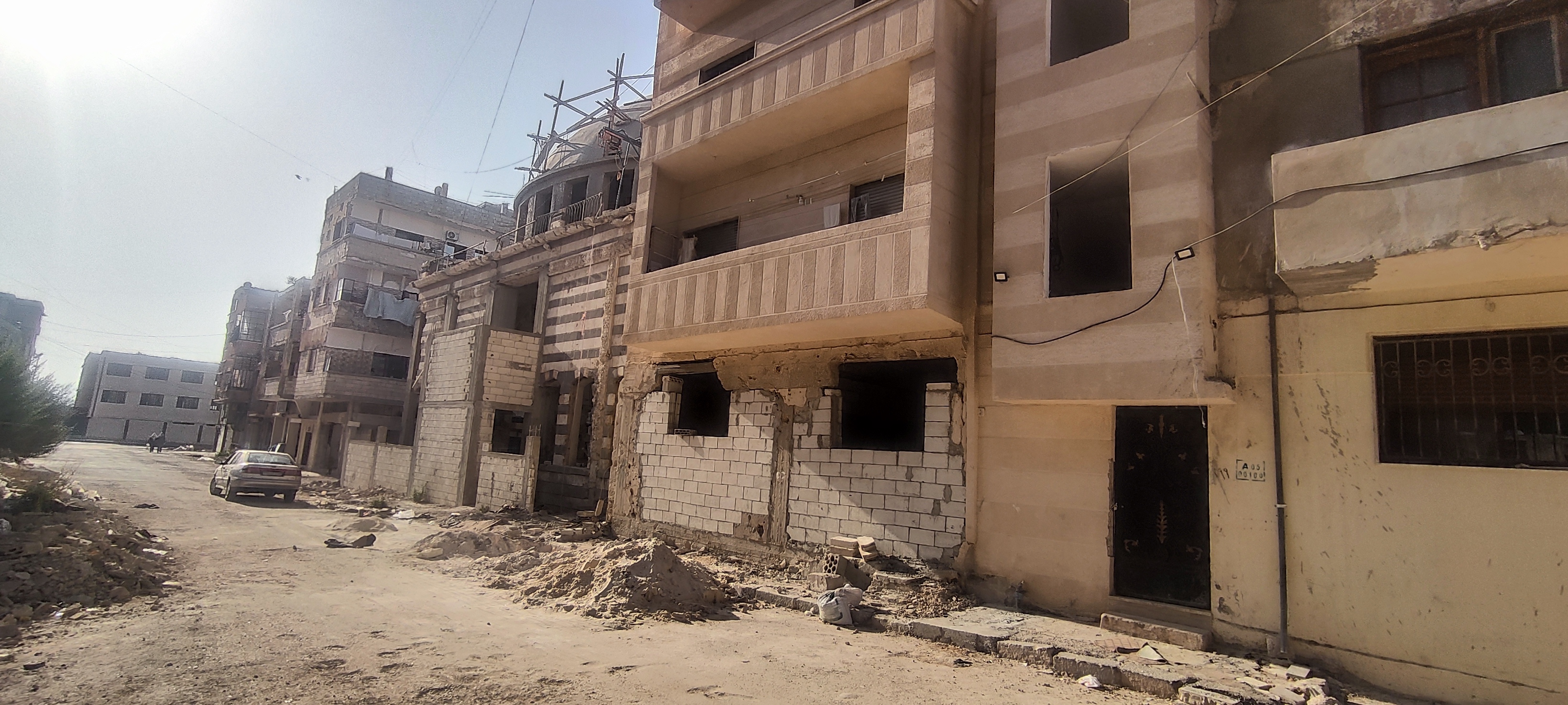 شقة على العضم للبيع في حي القرابيص بجانب جامع السلام 140م